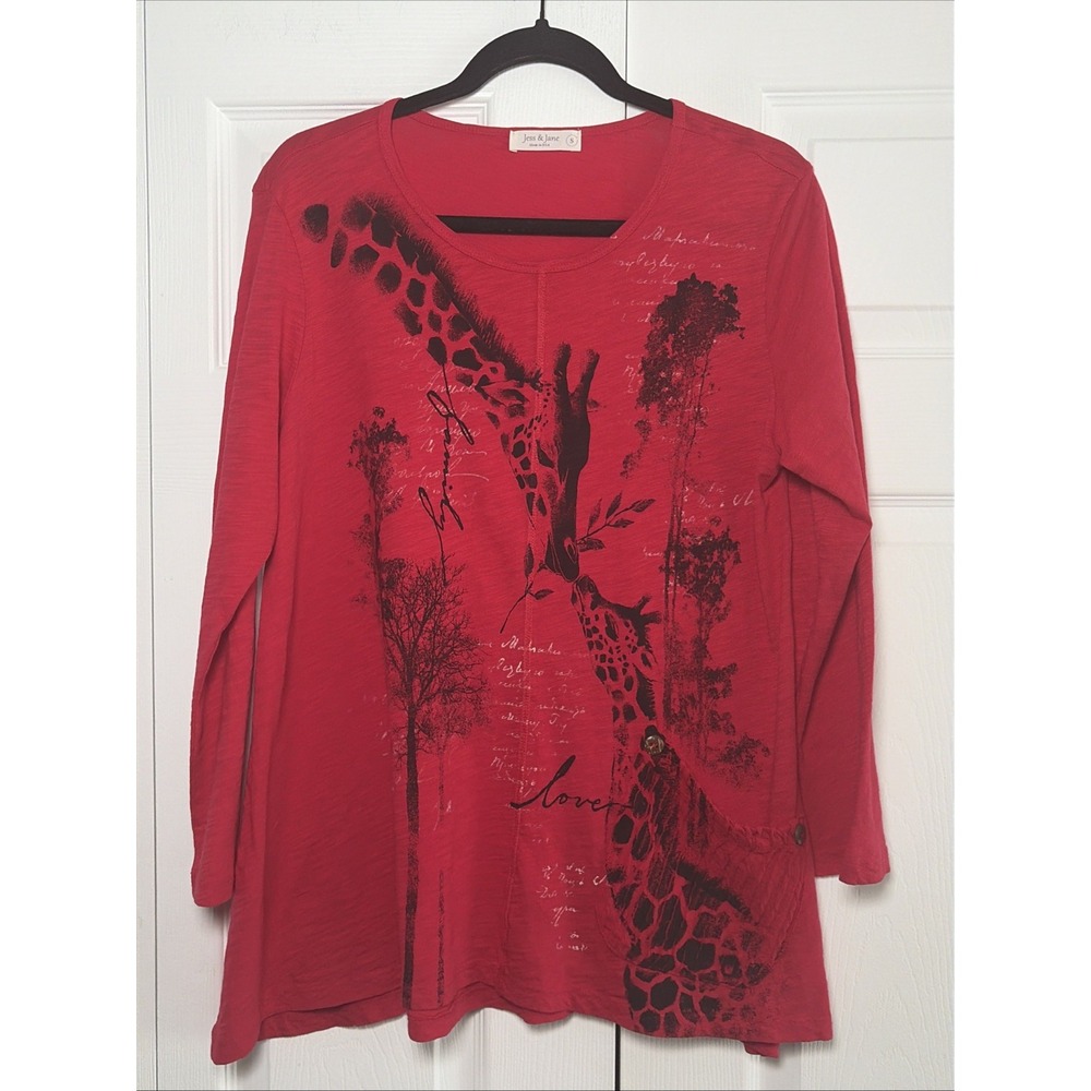 Jess & Jane Giraffe Slub Knit Tunic Womens Size S Red Art to Wear Long Sleeve